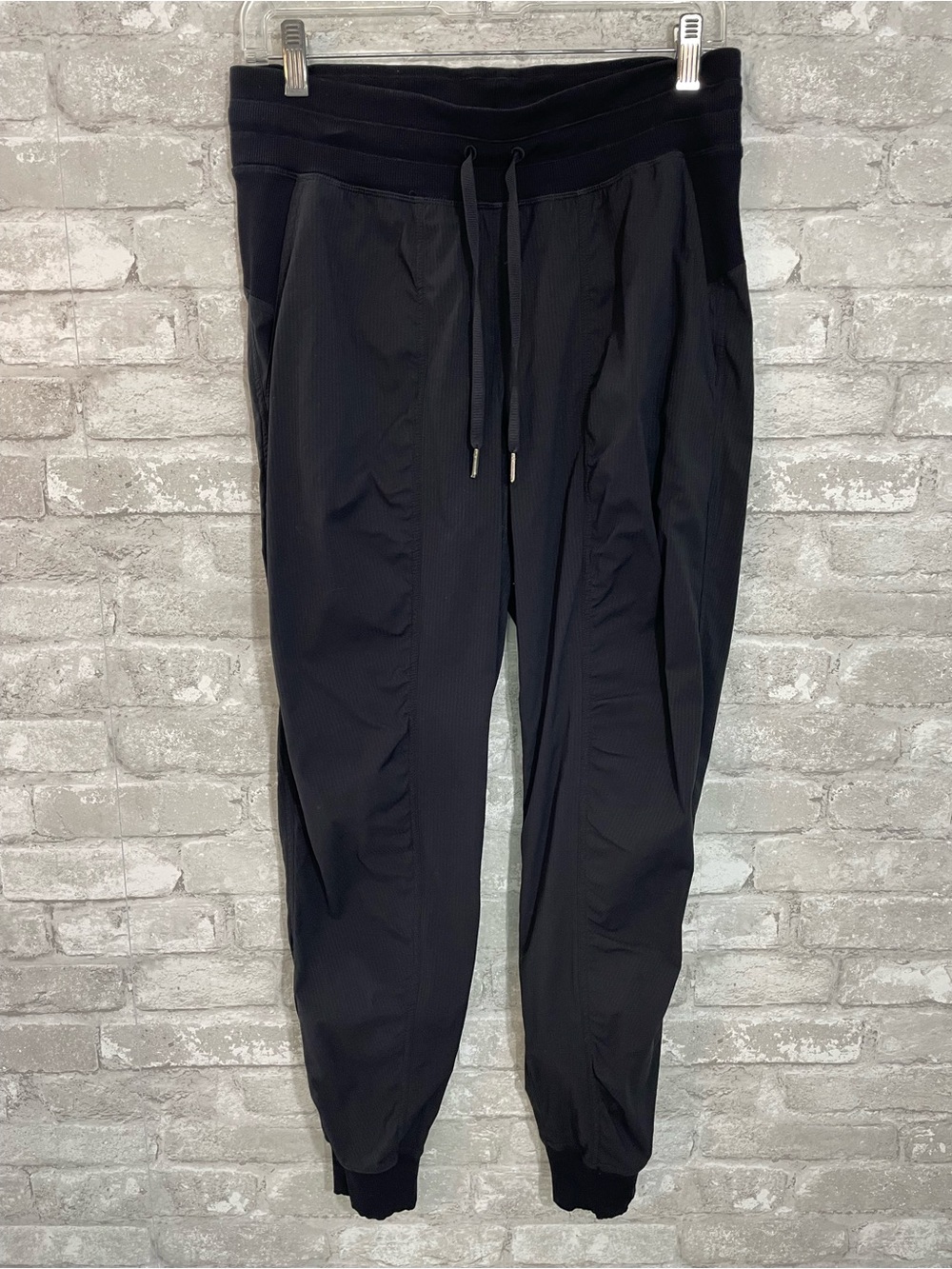 Lululemon Dance Studio Mid-Rise Jogger
Black